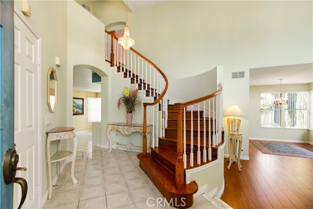 Detail Gallery Image 3 of 36 For 51 Toulon, Lake Forest,  CA 92610 - 4 Beds | 2/1 Baths