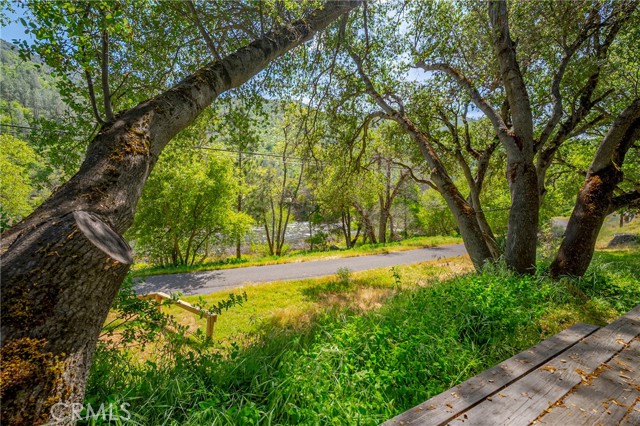 9977 Incline Road, El Portal CA: https://media.crmls.org/medias/c1dc3e84-1a6c-4d00-9250-3b7cc1c2bc32.jpg