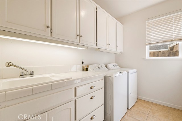 Detail Gallery Image 18 of 50 For 2077 Rochester Dr, Chico,  CA 95928 - 4 Beds | 2 Baths