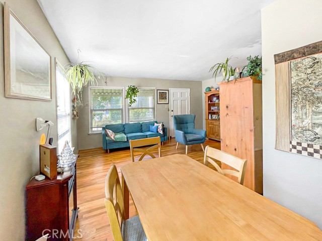 624 North Niagara photo 5