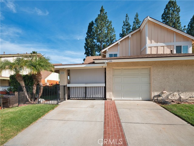 Detail Gallery Image 1 of 29 For 2085 Covington Ave, Simi Valley,  CA 93065 - 3 Beds | 2 Baths