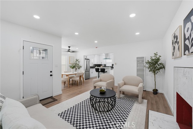 Detail Gallery Image 8 of 25 For 6327 California Ave, Long Beach,  CA 90805 - 3 Beds | 1/1 Baths