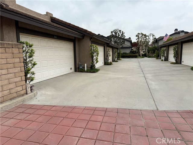 860 Swiss Trail, Duarte CA: https://media.crmls.org/medias/c1de8572-b9a3-4f07-86c2-27a39f04f333.jpg