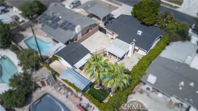 8527 Casaba Avenue, Winnetka CA: https://media.crmls.org/medias/c1dfb958-b686-4539-a8f9-62fba4060974.jpg