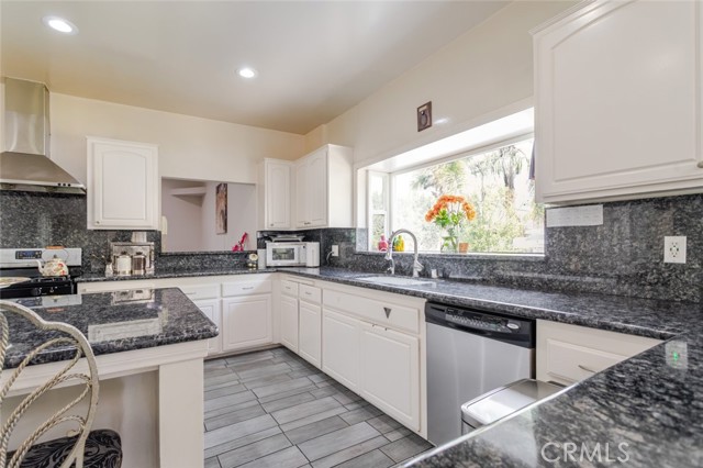 Detail Gallery Image 27 of 75 For 605 N 18th St, Montebello,  CA 90640 - 4 Beds | 3 Baths