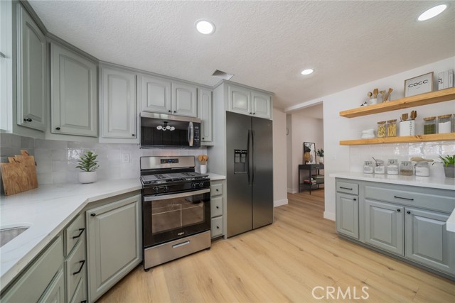 28732 Paseo Diablo, Menifee CA: https://media.crmls.org/medias/c1e0ee6a-f8b3-4bde-9f74-15a36b4e980b.jpg