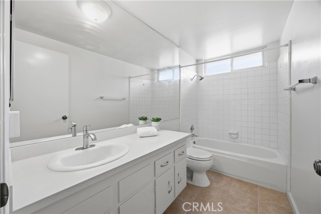 Detail Gallery Image 17 of 21 For 10414 Andora Ave, Chatsworth,  CA 91311 - 3 Beds | 2/1 Baths