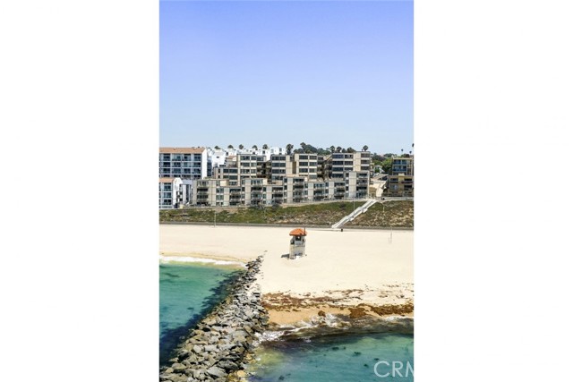 625 Esplanade, Redondo Beach, California 90277, 2 Bedrooms Bedrooms, ,1 BathroomBathrooms,Residential,Sold,Esplanade,SB21185515