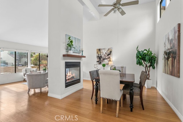 21 Morena, Irvine CA: https://media.crmls.org/medias/c1e2bd09-eeb2-4561-b0c2-6a700bffded8.jpg