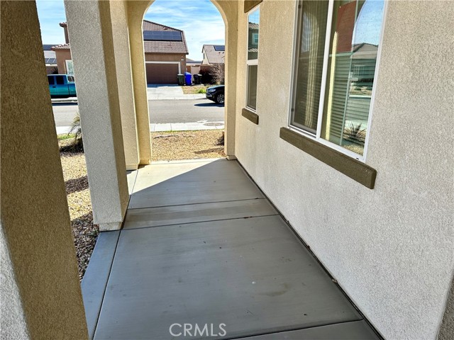 Detail Gallery Image 2 of 27 For 11827 Fresh Meadow Pl, Victorville,  CA 92392 - 4 Beds | 3 Baths