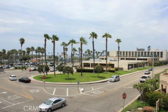 140 The Village, Redondo Beach, California 90277, 1 Bedroom Bedrooms, ,1 BathroomBathrooms,Residential,Sold,The Village,SB14184276