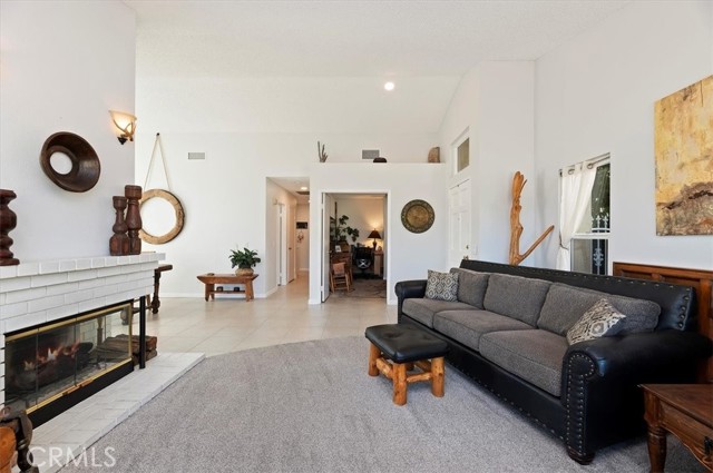 28148 Palm Villa, Menifee CA: https://media.crmls.org/medias/c1e3da5c-ed89-4191-b2f6-d8c3f041916f.jpg