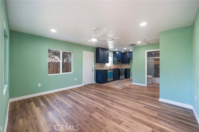 Detail Gallery Image 4 of 35 For 1680 S Rimpau Bld, Los Angeles,  CA 90019 - 2 Beds | 2 Baths