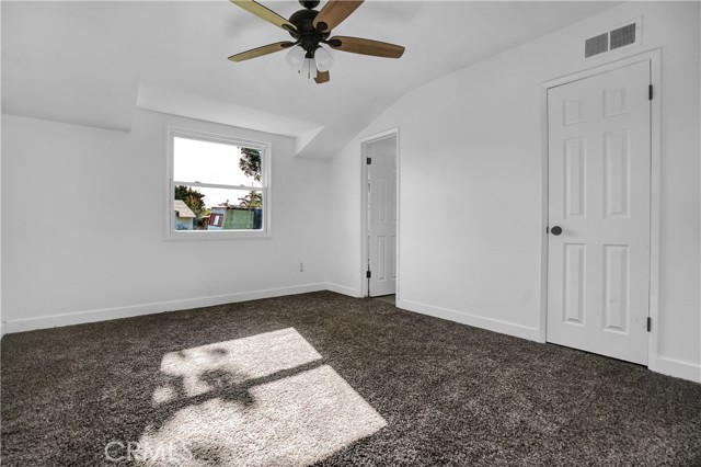 Detail Gallery Image 8 of 13 For 826 N Oakdale Ave, Rialto,  CA 92376 - 3 Beds | 2 Baths