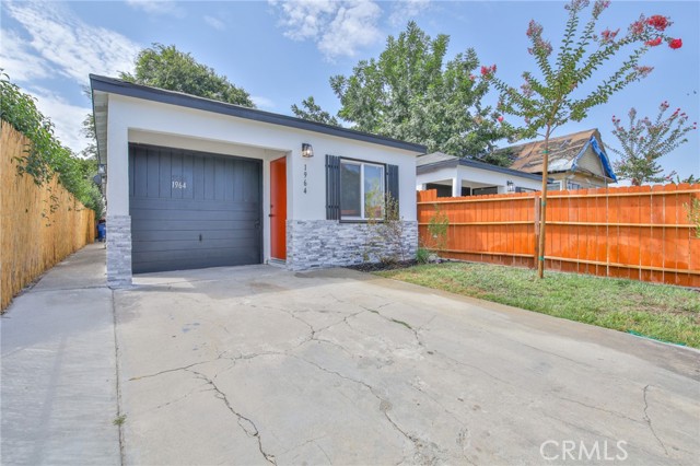 1964 E 114th Street, Los Angeles CA: https://media.crmls.org/medias/c1e4b435-bb43-4df9-a64e-3f6b7080c625.jpg