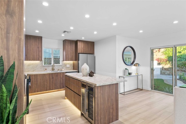 Detail Gallery Image 23 of 65 For 8372 Outland View Dr, Sun Valley,  CA 91352 - 3 Beds | 2/1 Baths