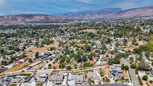 Detail Gallery Image 27 of 46 For 35684 Vivian Way, Yucaipa,  CA 92399 - 5 Beds | 3 Baths