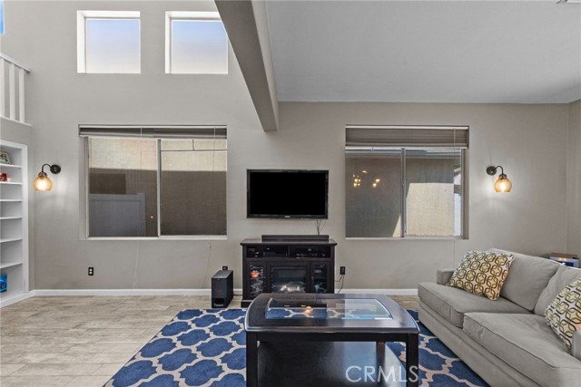 27606 Primrose Lane, Castaic CA: https://media.crmls.org/medias/c1e6a6e8-424c-4446-aea1-e0e4606ca523.jpg