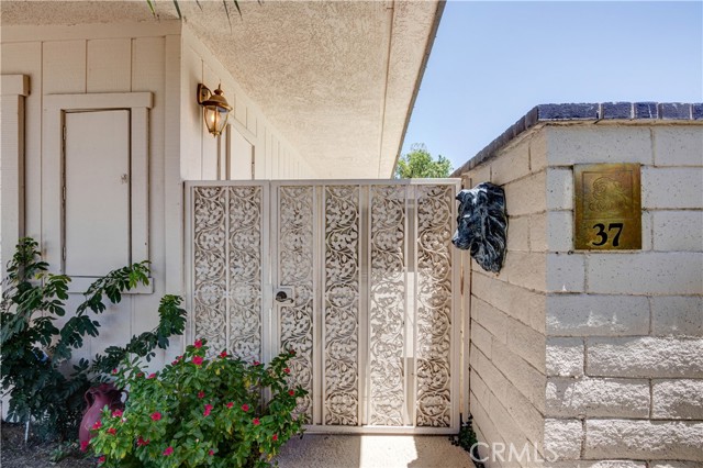 Detail Gallery Image 4 of 30 For 37 Colgate Dr, Rancho Mirage,  CA 92270 - 3 Beds | 3 Baths