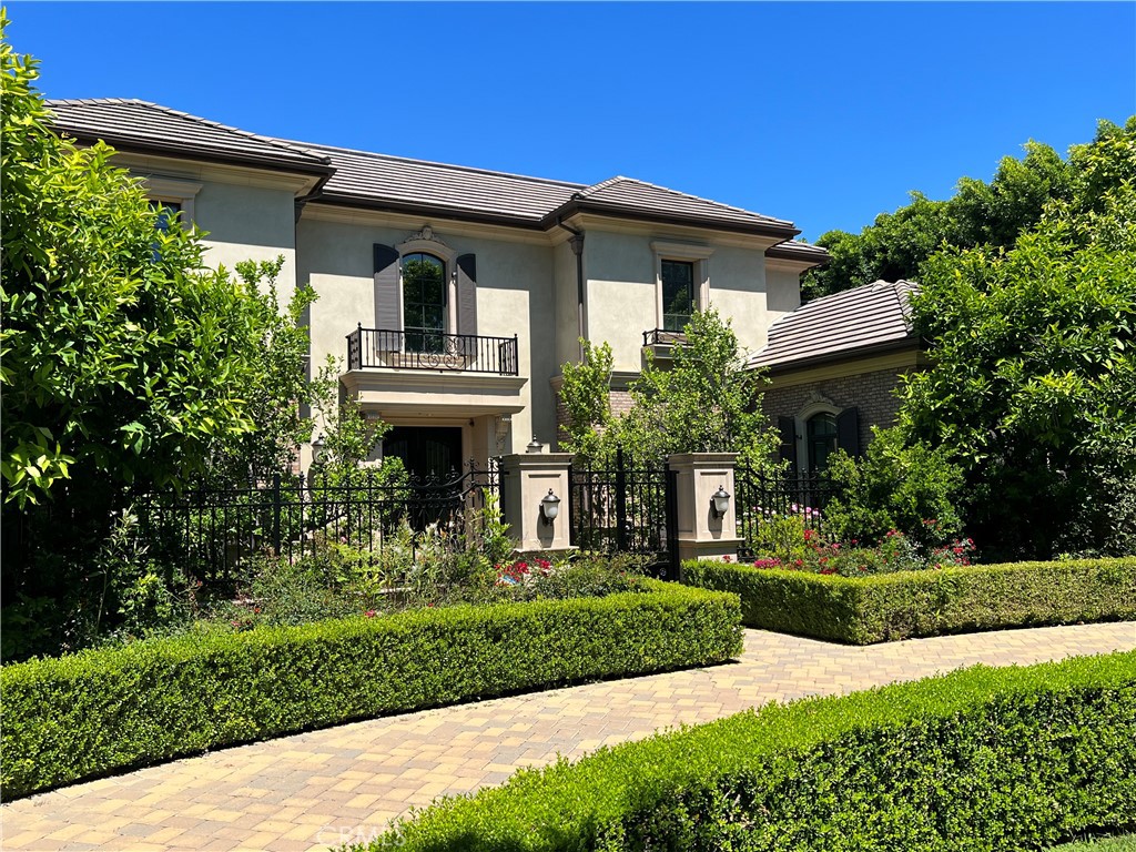 355 W Palm