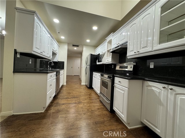 Detail Gallery Image 49 of 68 For 345 Pioneer Dr Ph5,  Glendale,  CA 91203 - 2 Beds | 2 Baths