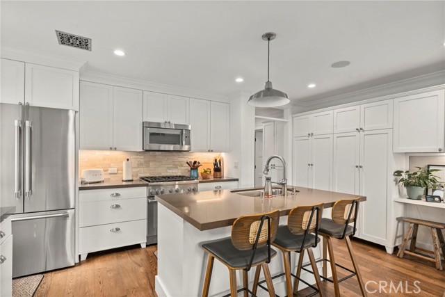 1147 7th Street, Hermosa Beach, California 90254, 3 Bedrooms Bedrooms, ,2 BathroomsBathrooms,Residential,For Sale,7th Street,SB25258608 1147 7th Street, Hermosa Beach, California 90254, 3 Bedrooms Bedrooms, ,2 BathroomsBathrooms,Residential,For Sale,7th Street,SB25258608