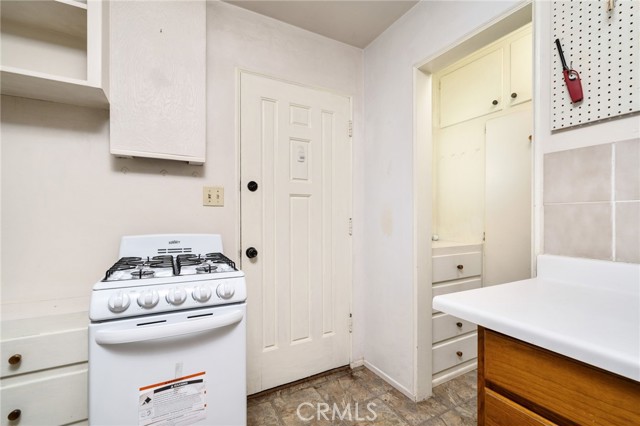 644 W 10th Street, Claremont CA: https://media.crmls.org/medias/c1e842e8-a724-453b-a83f-937f20bda064.jpg