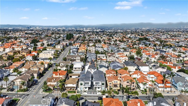 Detail Gallery Image 38 of 43 For 2203 Marshalfield #B,  Redondo Beach,  CA 90278 - 4 Beds | 3/1 Baths