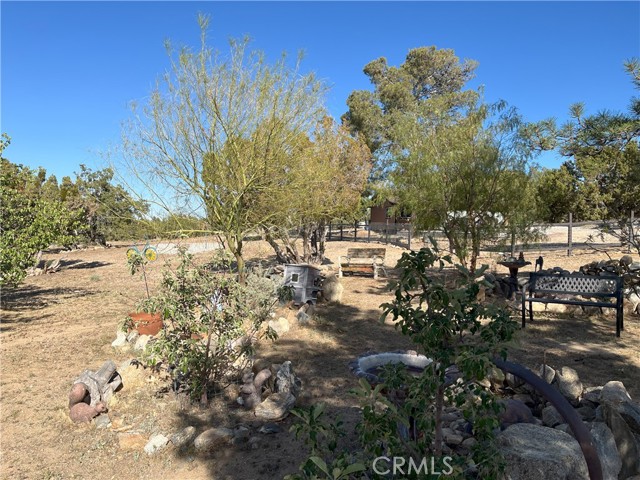 Detail Gallery Image 24 of 38 For 984 Pinon Rd, Pinon Hills,  CA 92372 - 3 Beds | 2/1 Baths