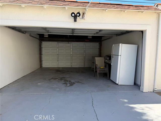 Detail Gallery Image 24 of 26 For 113 N Doheny, Beverly Hills,  CA 90211 - 4 Beds | 2/1 Baths