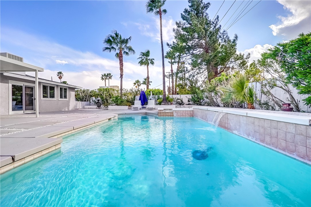 Image Number 1 for 2395   Acacia RD in PALM SPRINGS