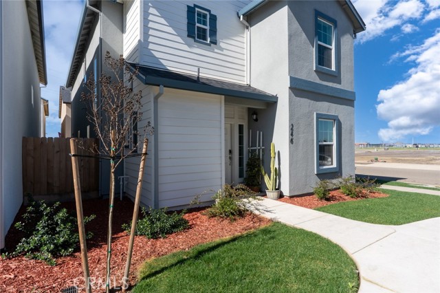 Detail Gallery Image 4 of 41 For 246 Montage, Merced,  CA 95348 - 4 Beds | 4 Baths