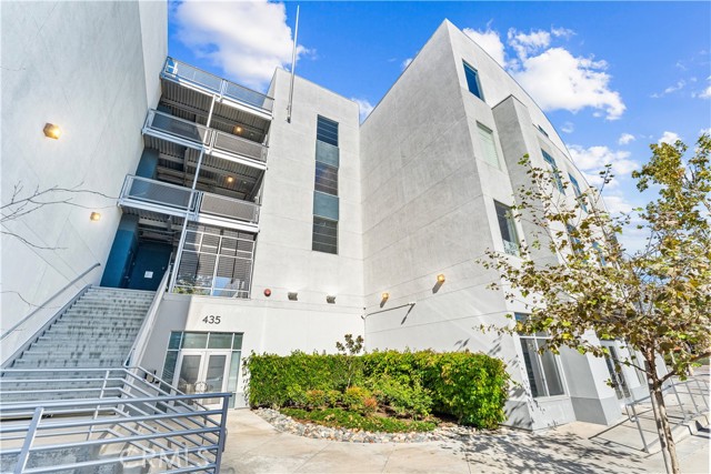 Detail Gallery Image 24 of 30 For 435 W Center Street Promenade, Anaheim,  CA 92805 - 2 Beds | 2 Baths