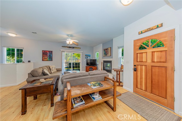 Detail Gallery Image 7 of 55 For 40333 Road 222 #102,  Bass Lake,  CA 93604 - 4 Beds | 2/1 Baths