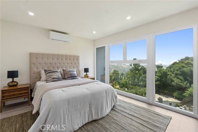 Detail Gallery Image 15 of 36 For 7010 Loyal Trl, Los Angeles,  CA 90068 - 2 Beds | 3 Baths