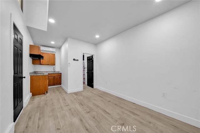 Detail Gallery Image 34 of 47 For 7044 Nestle Ave, Reseda,  CA 91335 - 4 Beds | 3 Baths