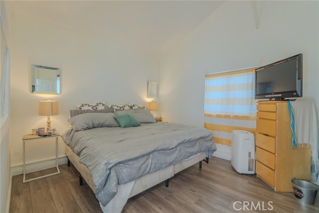 Detail Gallery Image 13 of 21 For 7080 Schroll St, Lakewood,  CA 90713 - 3 Beds | 2 Baths