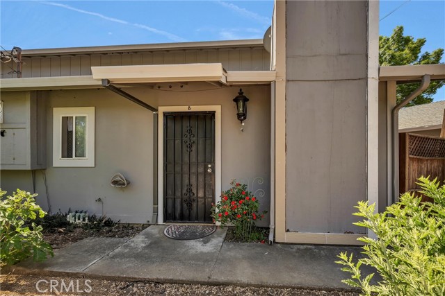Detail Gallery Image 4 of 39 For 19300 Mountain Meadow S, Hidden Valley Lake,  CA 95467 - 4 Beds | 2 Baths