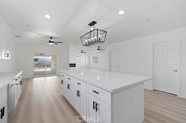 Detail Gallery Image 37 of 42 For 16925 Nanticoke, Apple Valley,  CA 92307 - 4 Beds | 3 Baths