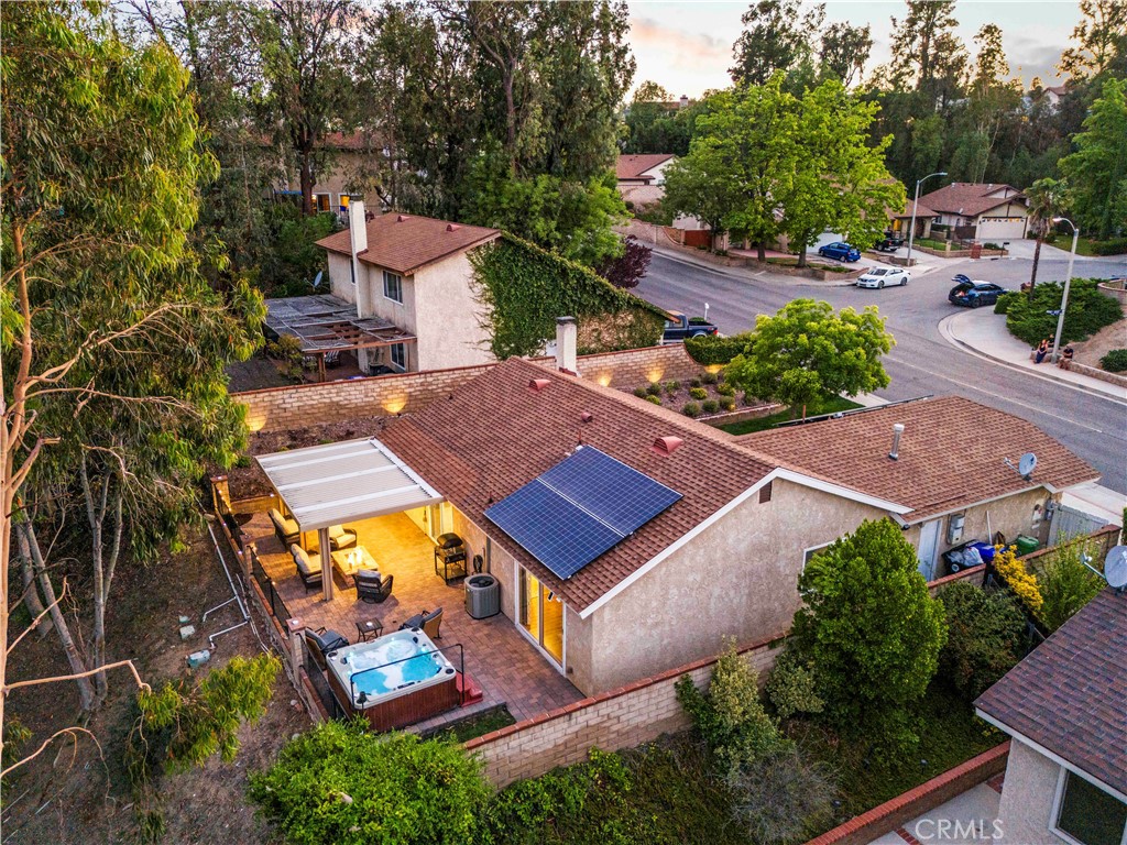 https://media.crmls.org/medias/c1efe530-f05e-4912-9611-4d7925d95fcf.jpg?preset=X-Large