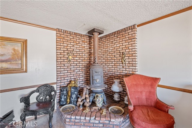 Detail Gallery Image 5 of 24 For 700 Starlight St, Barstow,  CA 92311 - 3 Beds | 2 Baths