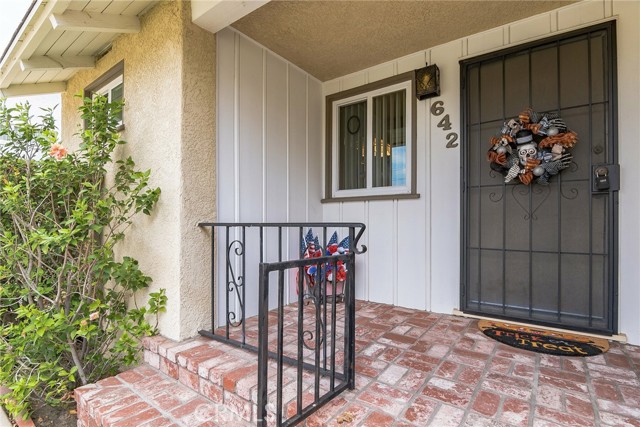 642 Cambridge Drive photo 5