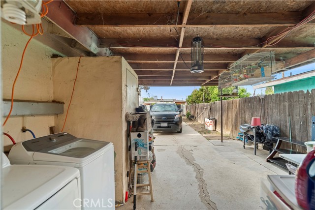 Detail Gallery Image 15 of 18 For 232 Rodriguez Ave, Shafter,  CA 93263 - 3 Beds | 1 Baths