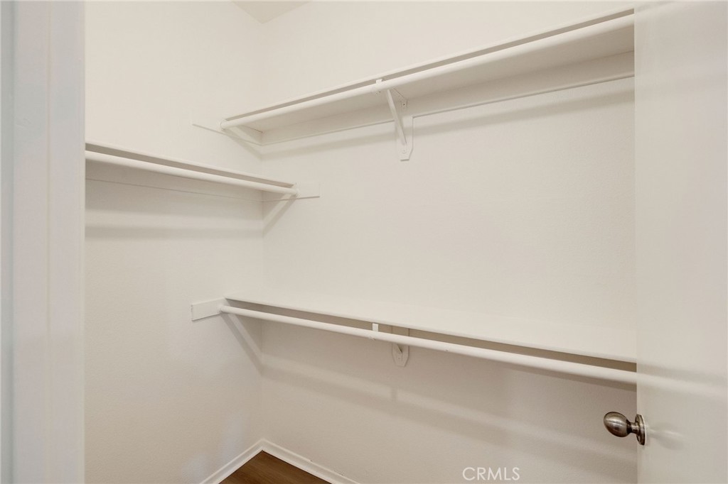 https://media.crmls.org/medias/c1f16c03-c8a6-45c0-ba9b-eaf724de13cc.jpg?preset=X-Large