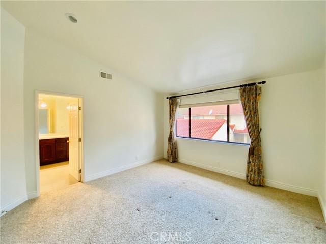 1207 Porto Grande, Diamond Bar CA: https://media.crmls.org/medias/c1f32dd1-81e2-42e2-beaf-22984d28c7ed.jpg