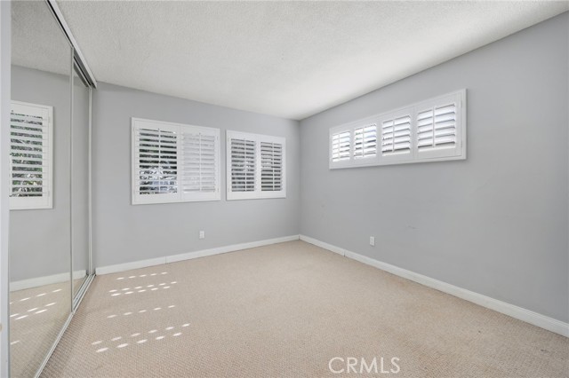 Detail Gallery Image 20 of 24 For 9813 Rhea, Northridge,  CA 91324 - 4 Beds | 2 Baths