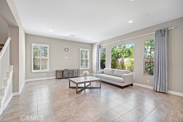 Detail Gallery Image 11 of 61 For 121 Paxton, Irvine,  CA 92620 - 4 Beds | 4/1 Baths