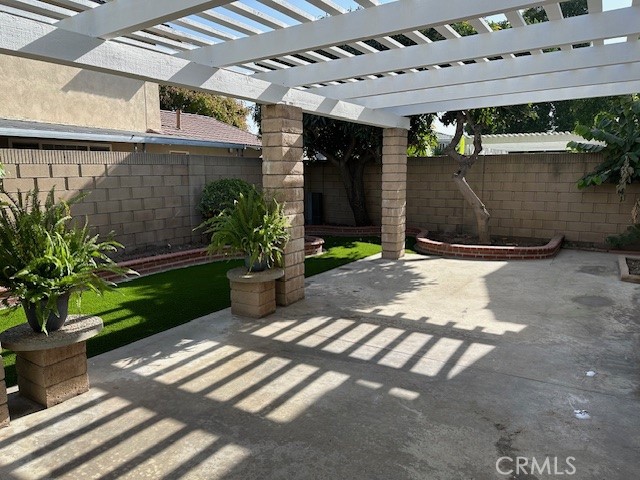 Detail Gallery Image 11 of 25 For 11209 Sharon St, Cerritos,  CA 90703 - 4 Beds | 2 Baths