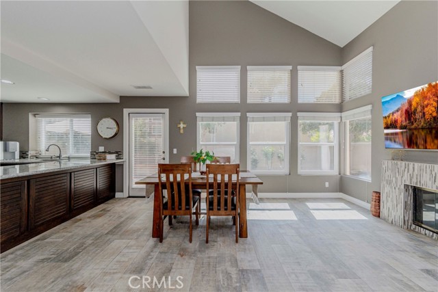 19 Las Cruces, Irvine CA: https://media.crmls.org/medias/c1f46b5e-1ab6-425e-a416-fc83ea916acf.jpg