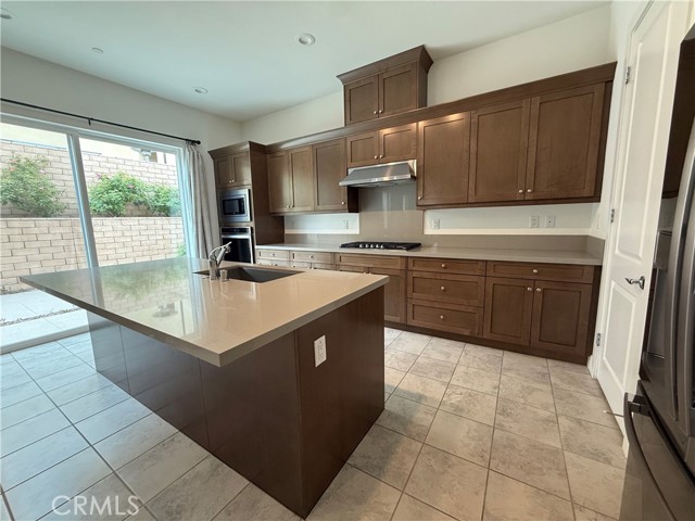 19256 Merryweather Drive, Canyon Country CA: https://media.crmls.org/medias/c1f482e1-1306-42d1-8769-ff91f3a7af01.jpg